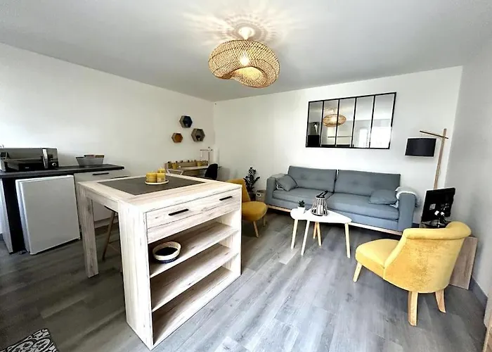 Côté Cour - En Plein Centre-ville&proche Des Thermes