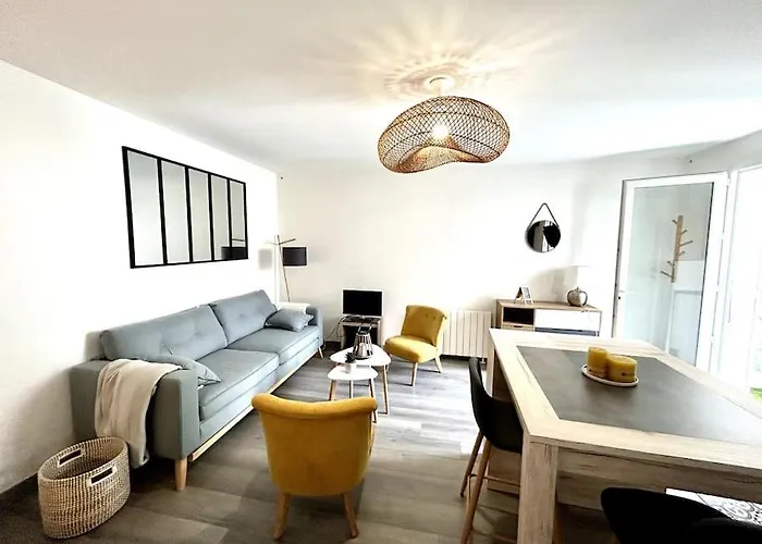 Côté Cour - En Plein Centre-ville&proche Des Thermes Apartamento Rochefort (Charente-Maritime)