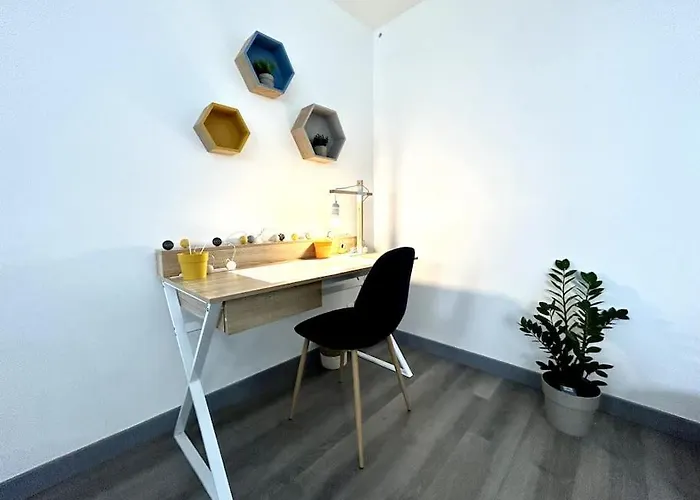 Apartamento Côté Cour - En Plein Centre-ville&proche Des Thermes Rochefort (Charente-Maritime)