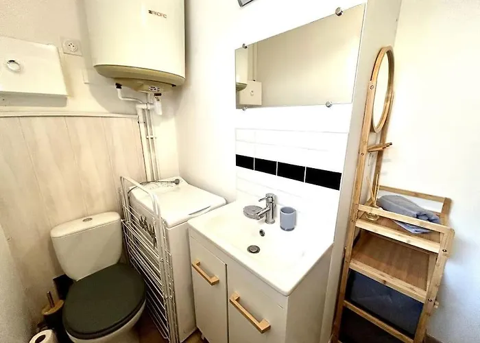 Apartamento Côté Cour - En Plein Centre-ville&proche Des Thermes