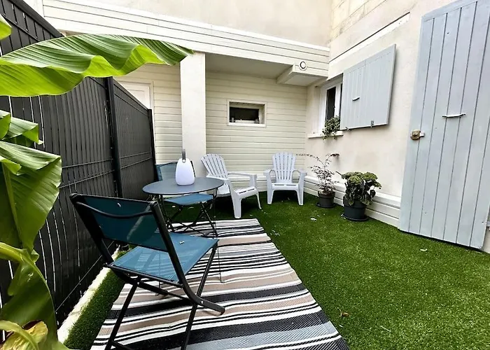 Côté Cour - En Plein Centre-ville&proche Des Thermes *